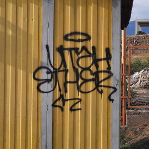 street-art-tbilissi-lamb-kt-20230719_080441.jpg