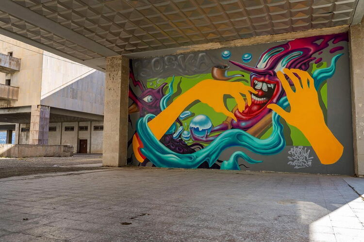 Mural von Koska an der Maglivi Universität © Niko Maglivi